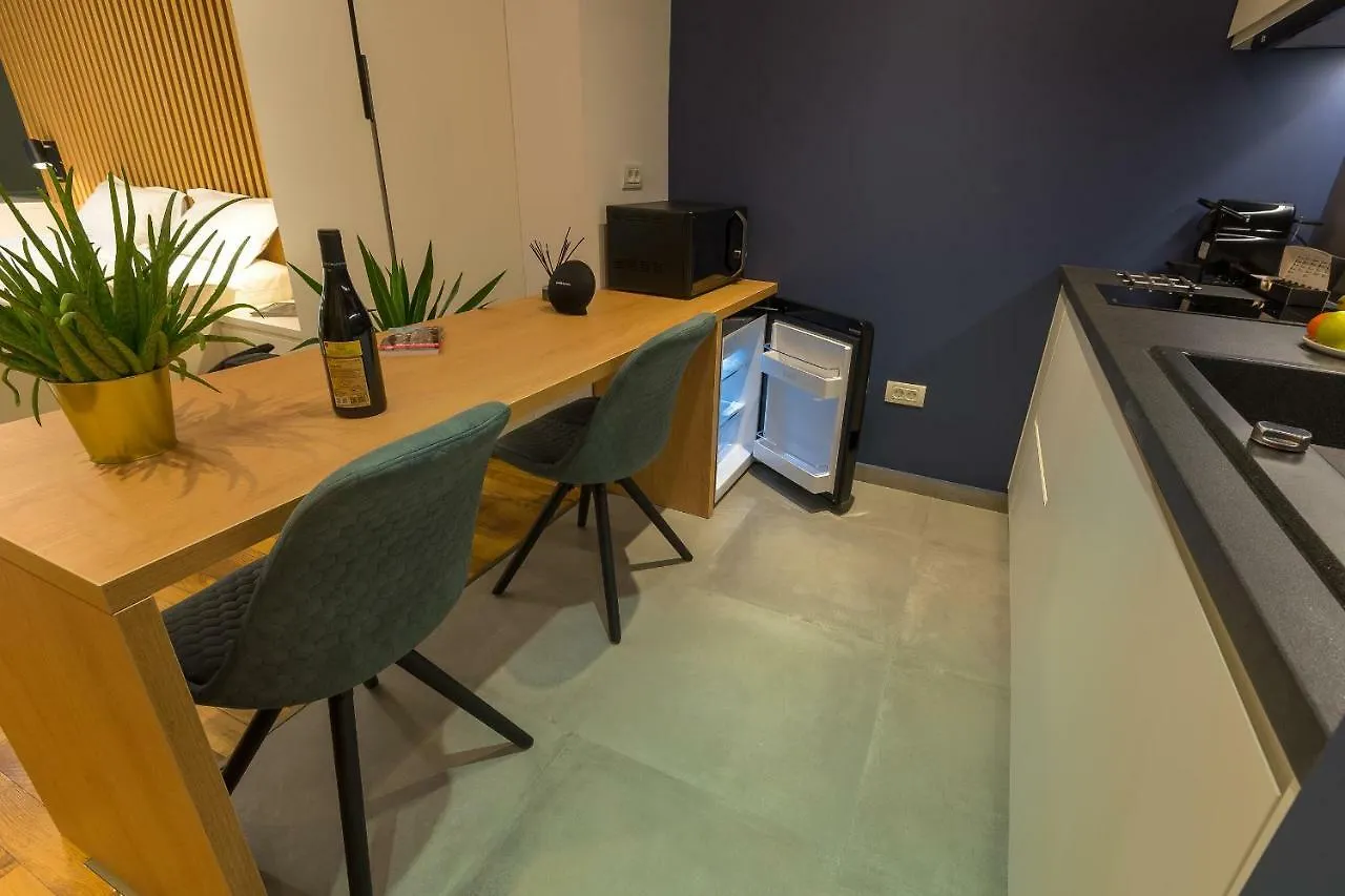 Urban Oasis Apartments With Parking Bucharest Romania