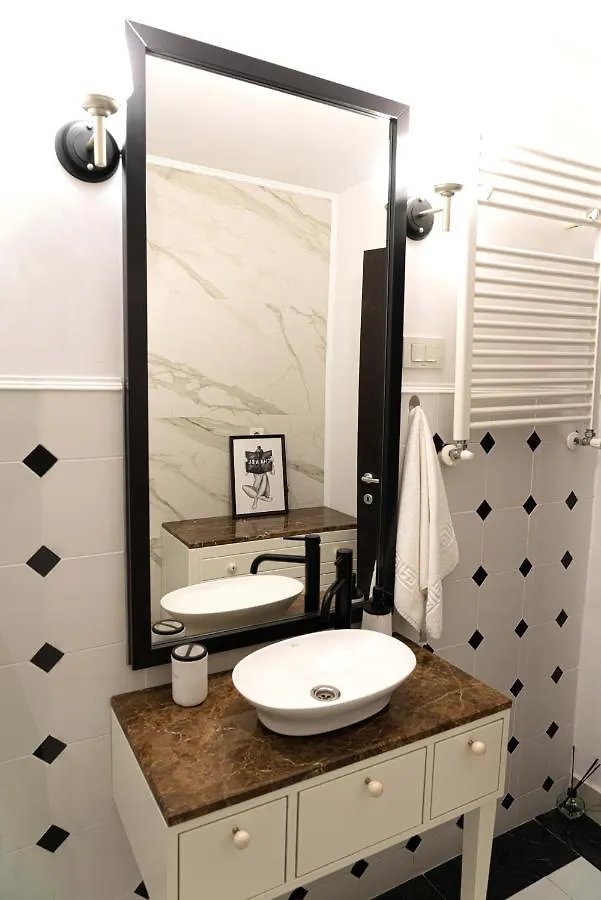 Urban Oasis Apartments With Parking Bucareste