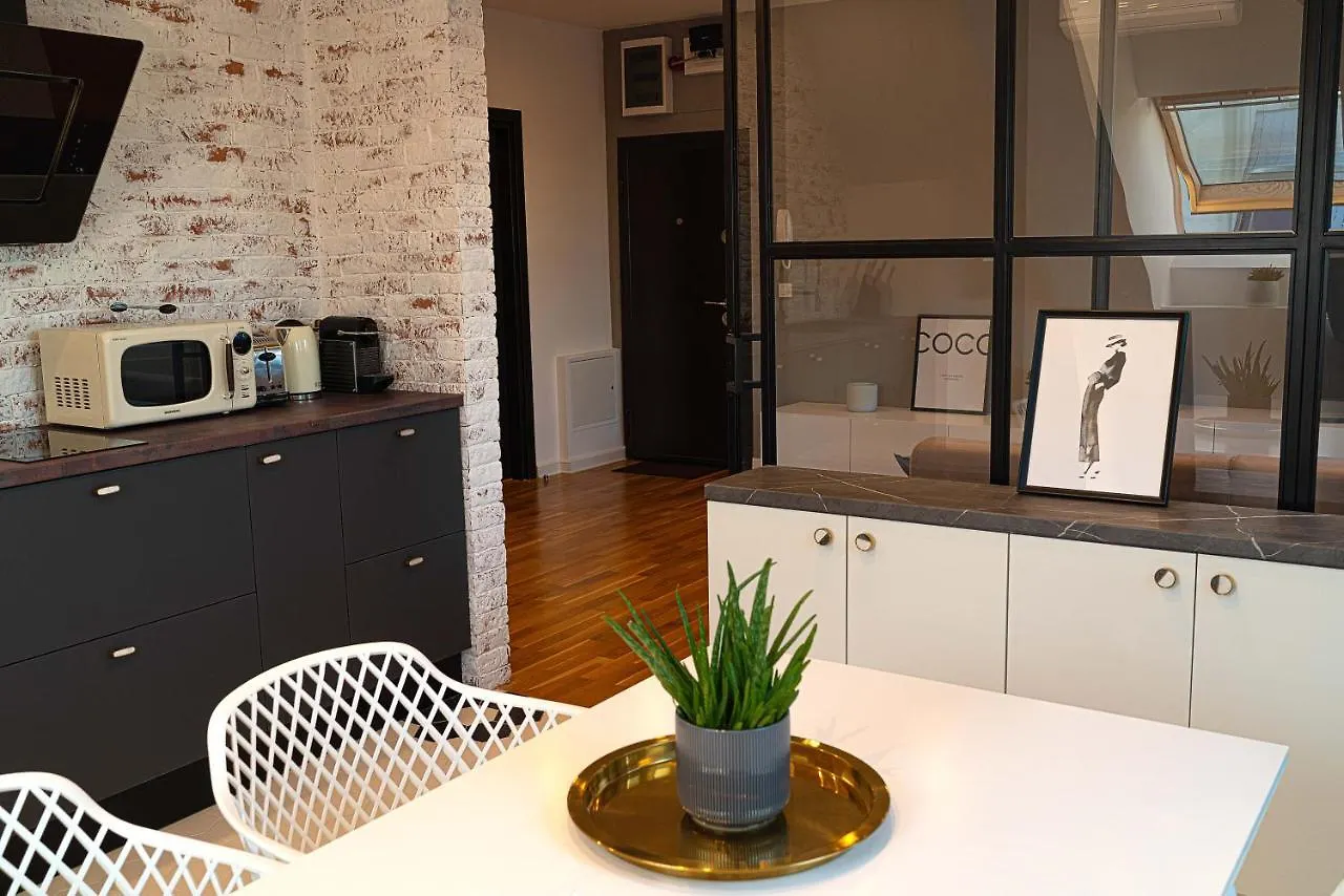 Urban Oasis Apartments With Parking Bucarest 0*,