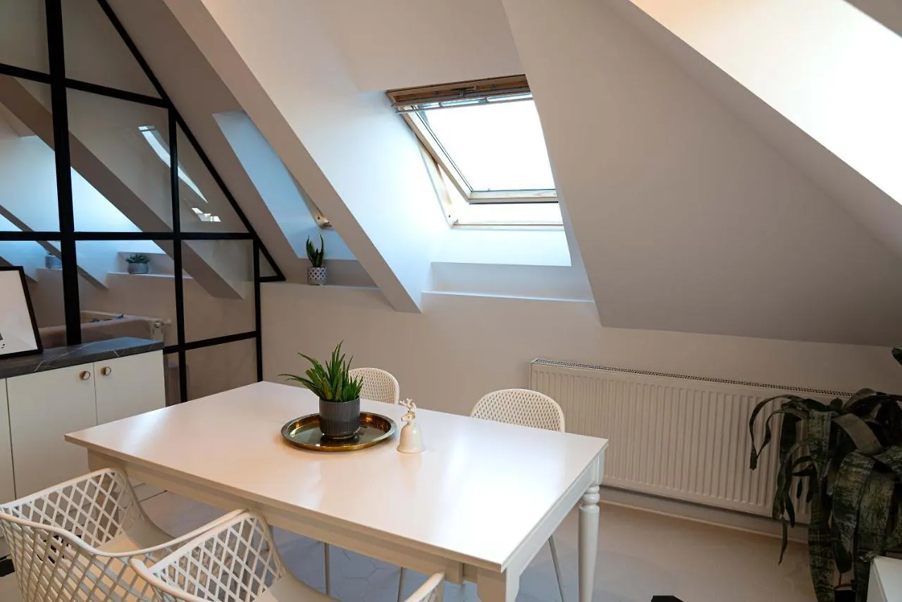 Urban Oasis Apartments With Parking Bucarest